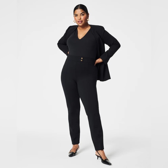 SPANX Pants - ❄️ Spanx 20777 The Perfect Pant, Button Tapered Ankle